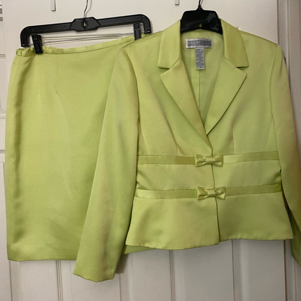 Women’s Suit